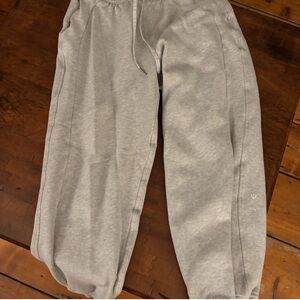 Lululemon scuba jogger size 6